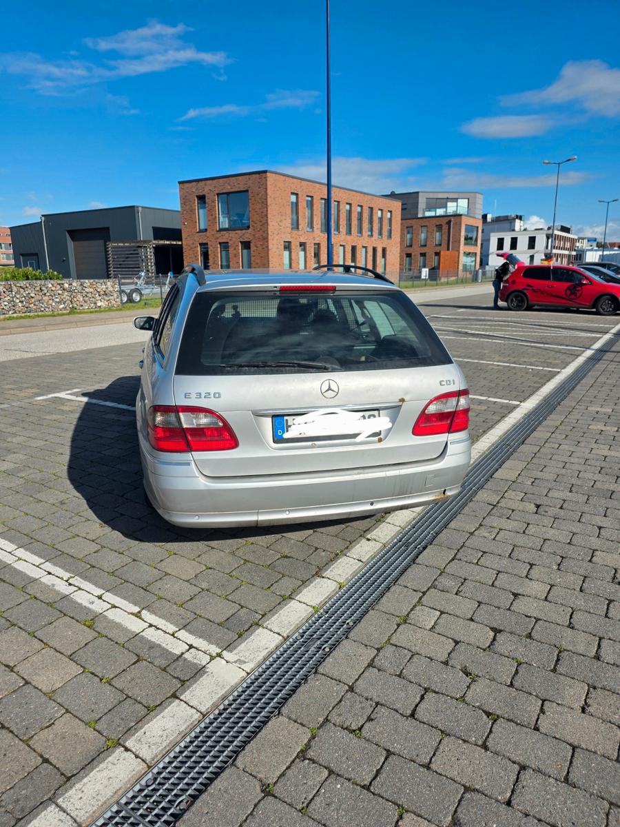 Mercedes-Benz E320 2004 — двигун 3.222 cm³, 204 HP (150kW)