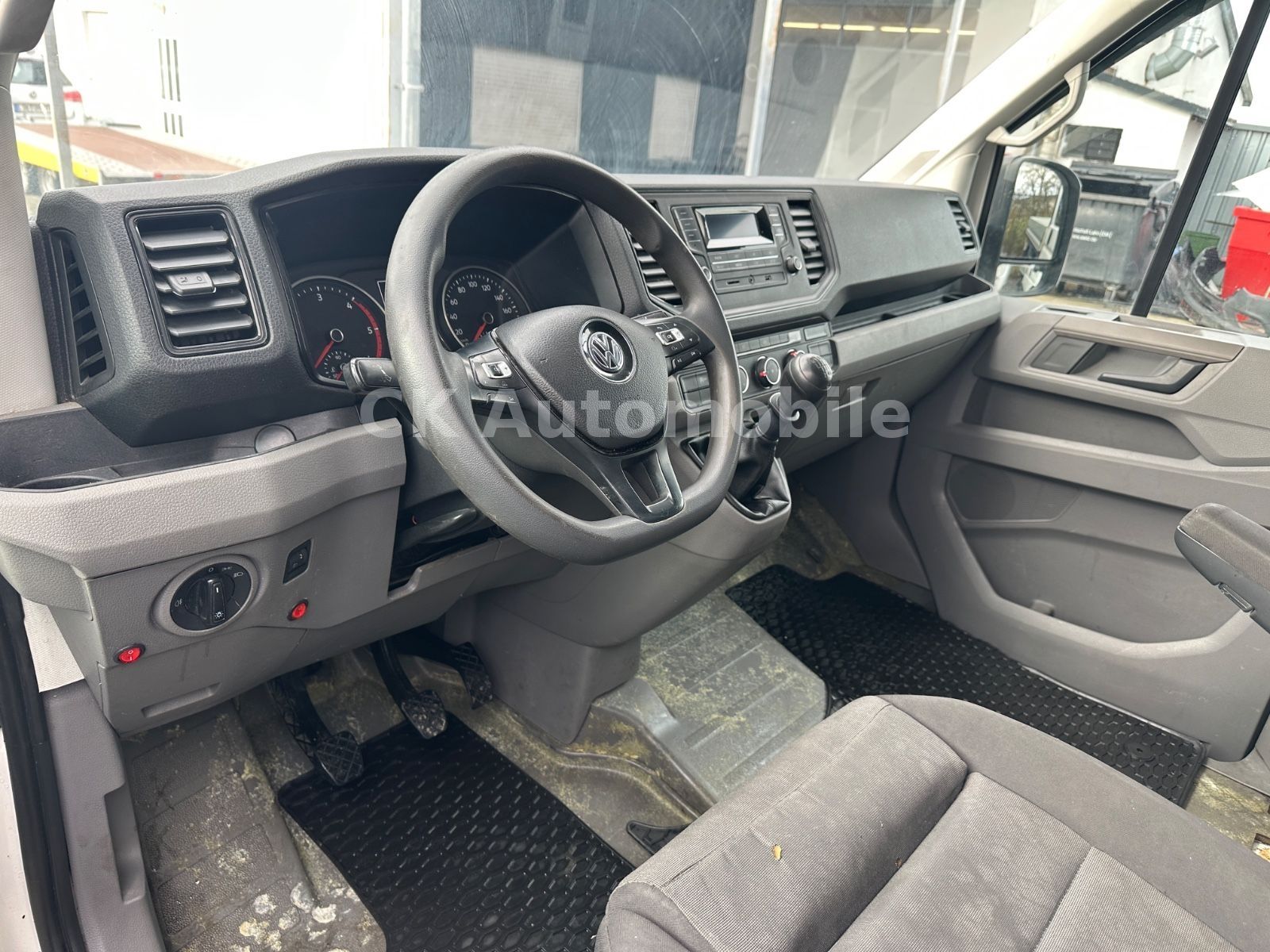 Fahrzeugabbildung Volkswagen Crafter Pritsche/Plane 35 lang FWD/Motorschaden