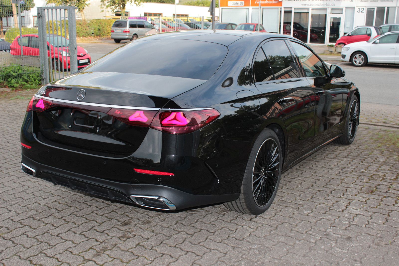 Fahrzeugabbildung Mercedes-Benz E 200 AMG Line Premium Plus*Superscreen**MY24*