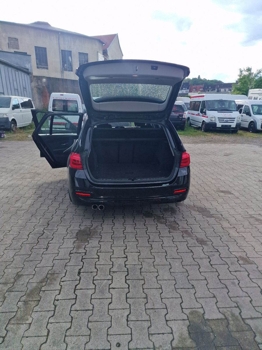 BMW 330d xDrive Touring Advantage Automatic Adva...