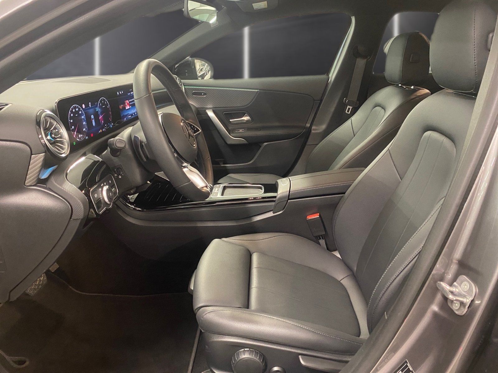Fahrzeugabbildung Mercedes-Benz A 180 Progressive*Night*360*Totwinkel*Multibeam*