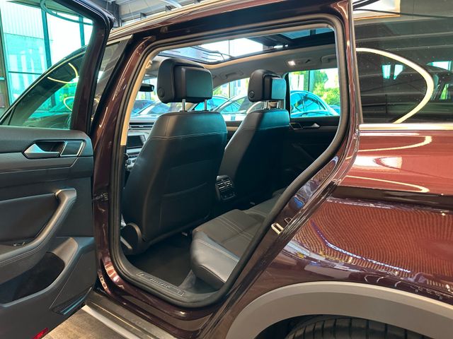 Volkswagen Passat Alltrack *PANO*3-Zonen*Keyless*AHK*