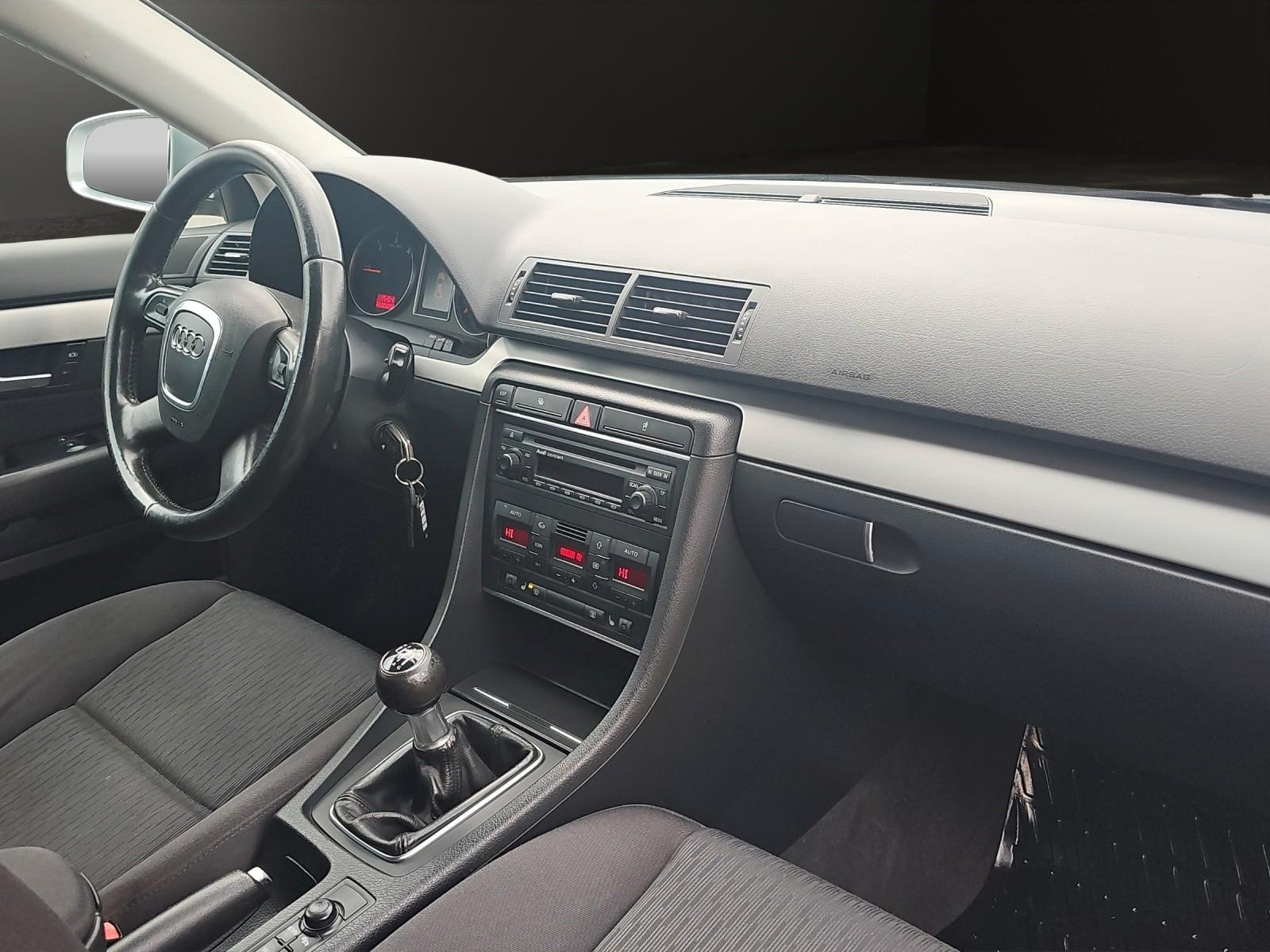 Audi A4 2006 — photo 15