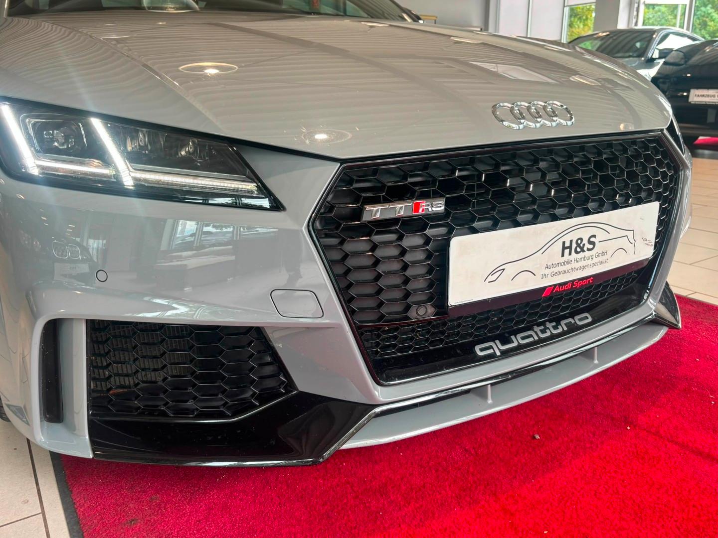 Audi TT RS Roadster 2.5 TFSI quattro