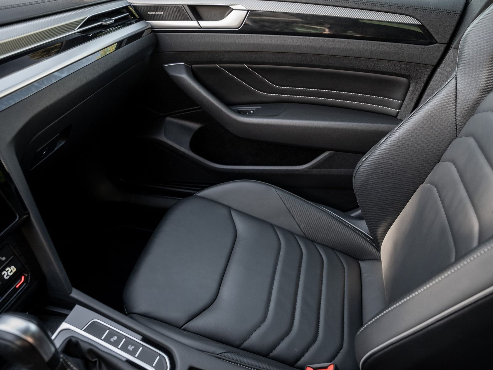 Volkswagen Arteon DCC NaviPro Pano R-Line IQLight AHK Kam foto 22