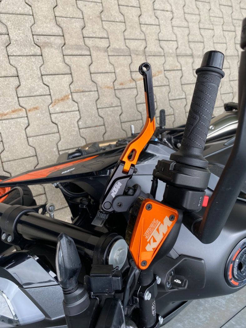 Fahrzeugabbildung KTM 790 Duke Techpack