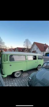 Volkswagen Bus, Oldtimer Bulli T2 - Volkswagen T2: Bulli
