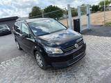 Volkswagen Touran Comfortline BMT 1.2 TSI - Volkswagen Touran: Leder, mit Navigationssystem