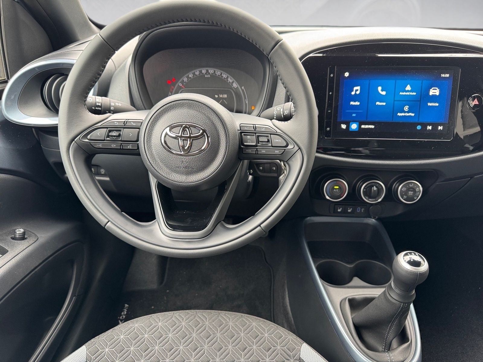 Fahrzeugabbildung Toyota Aygo X 1.0 Teamplayer Navi,SHZ,SoundSys,ACC,Kam.