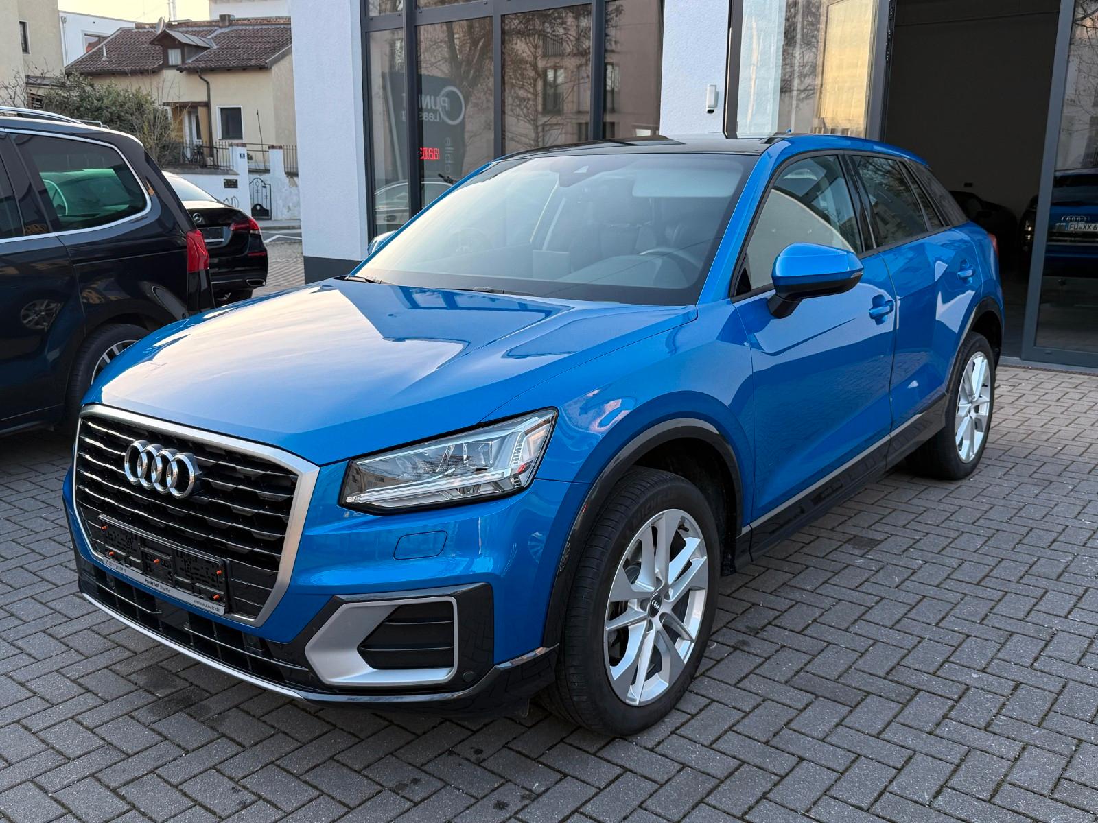 Audi Q2*Pano*ACC*AHK*LED*Kamera*Navi*Keyless*1.Hand