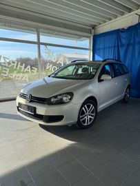 Volkswagen Golf - 2