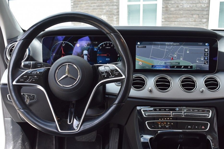 Mercedes-Benz E 300 e Luxury Line Wij zijn op afspraak geopend imagem 2