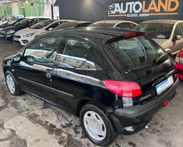 PEUGEOT 206 206 1.6l AUTOMATIK*KLIMA*TÜV NEU*SERVO - Bild 4