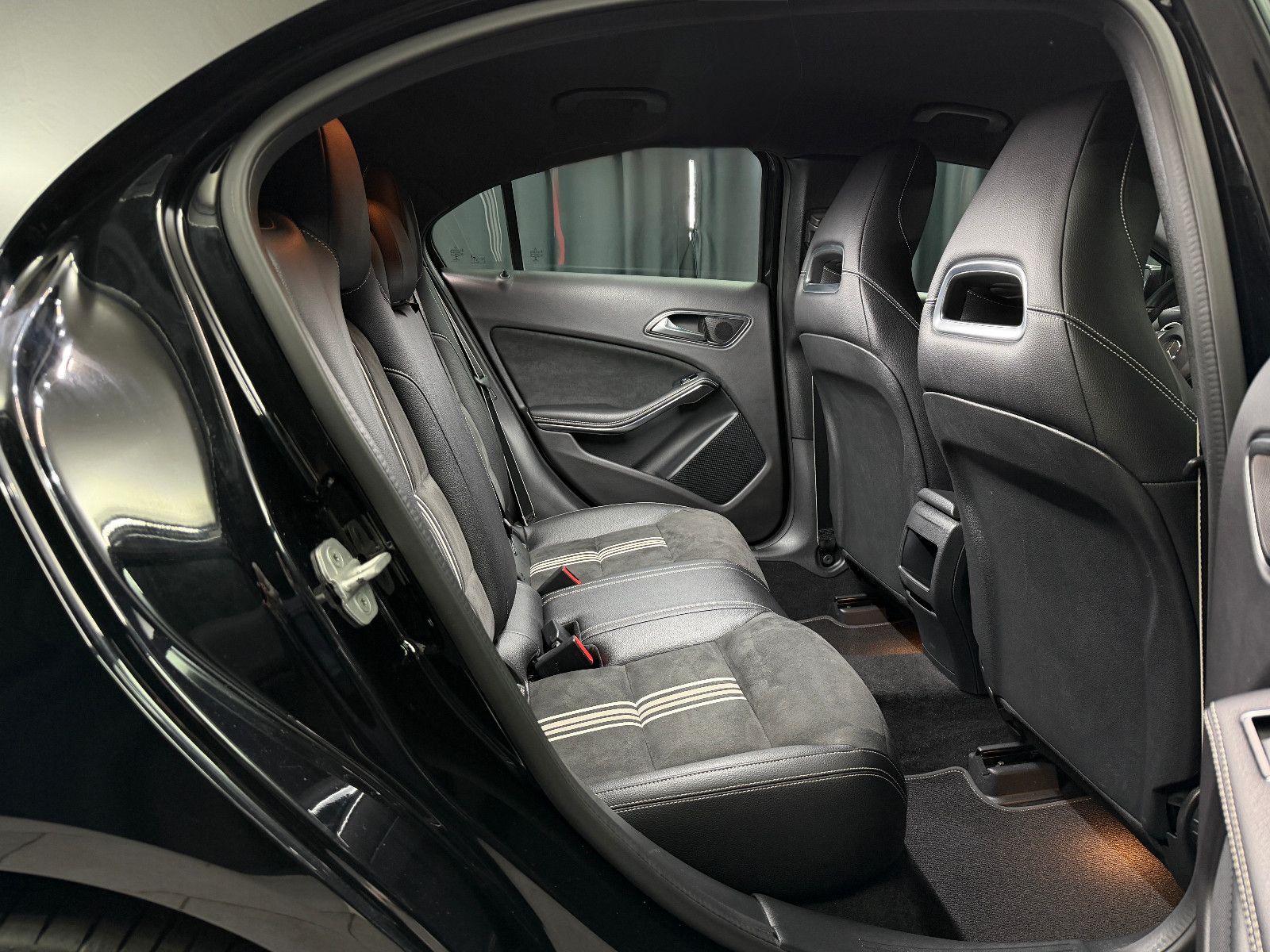 Fahrzeugabbildung Mercedes-Benz A 200 CDI|AMG-LINE|7G AUTOMATIK|NAVI|KAMERA