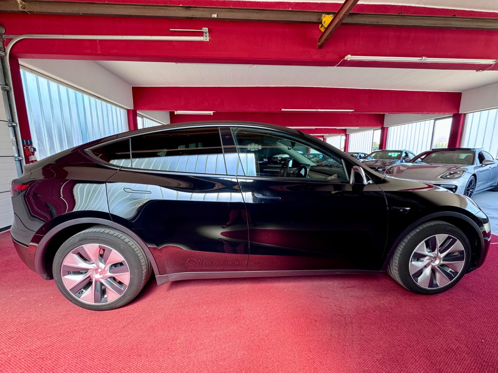 Tesla ModelY Long Range Dual AWD Steuer Autopilot foto 5