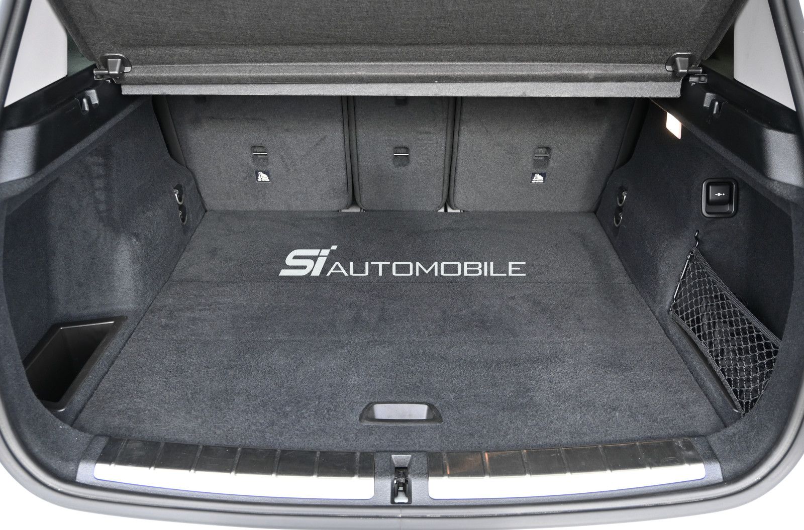 Fahrzeugabbildung BMW X1 xDr. 20d Sport Line °ACC°AHK°HEAD-UP°KAMERA°
