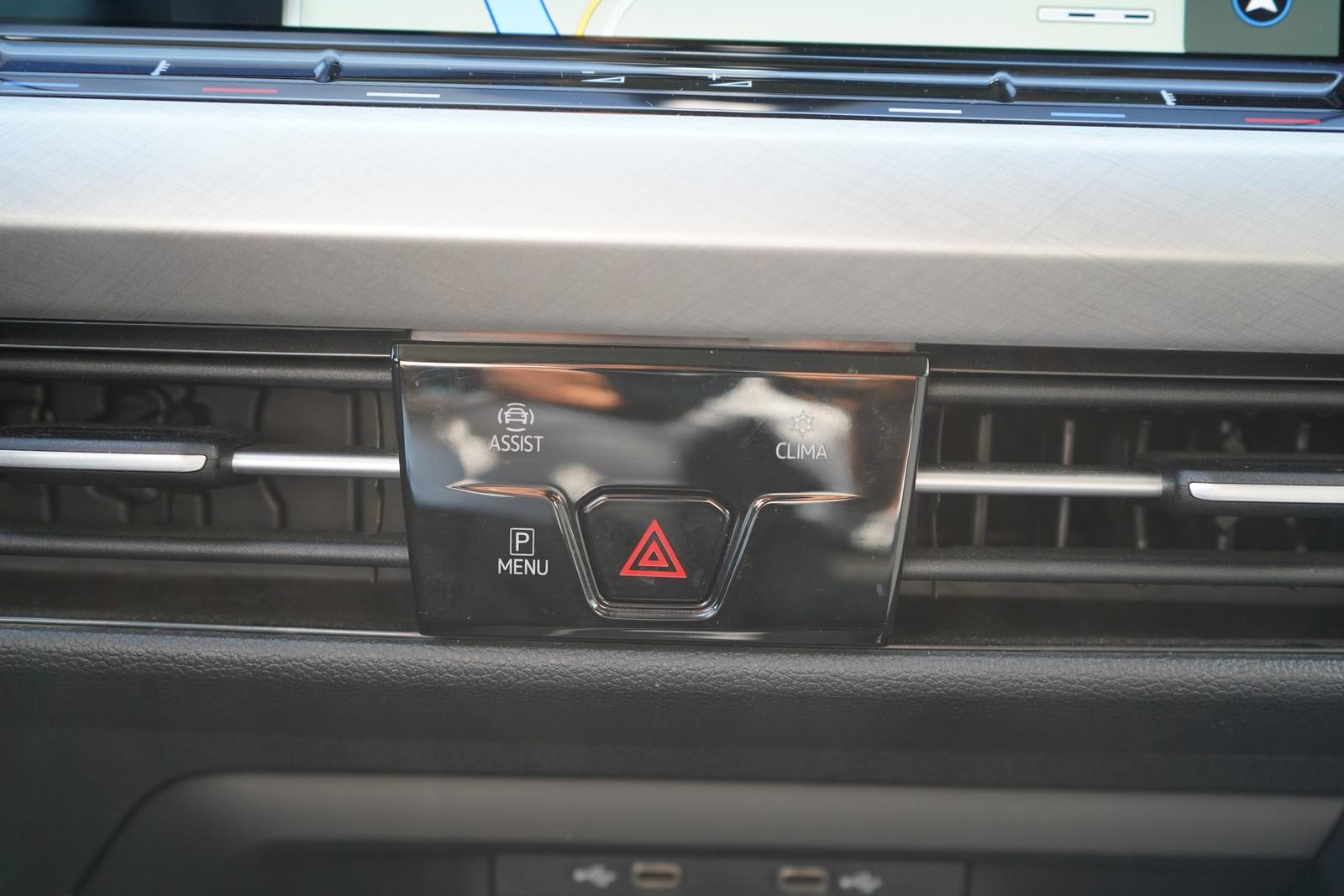 Volkswagen Golf VIII Variant 1.0 eTSI DSG Life LED ACC Navi, миниатюра 14