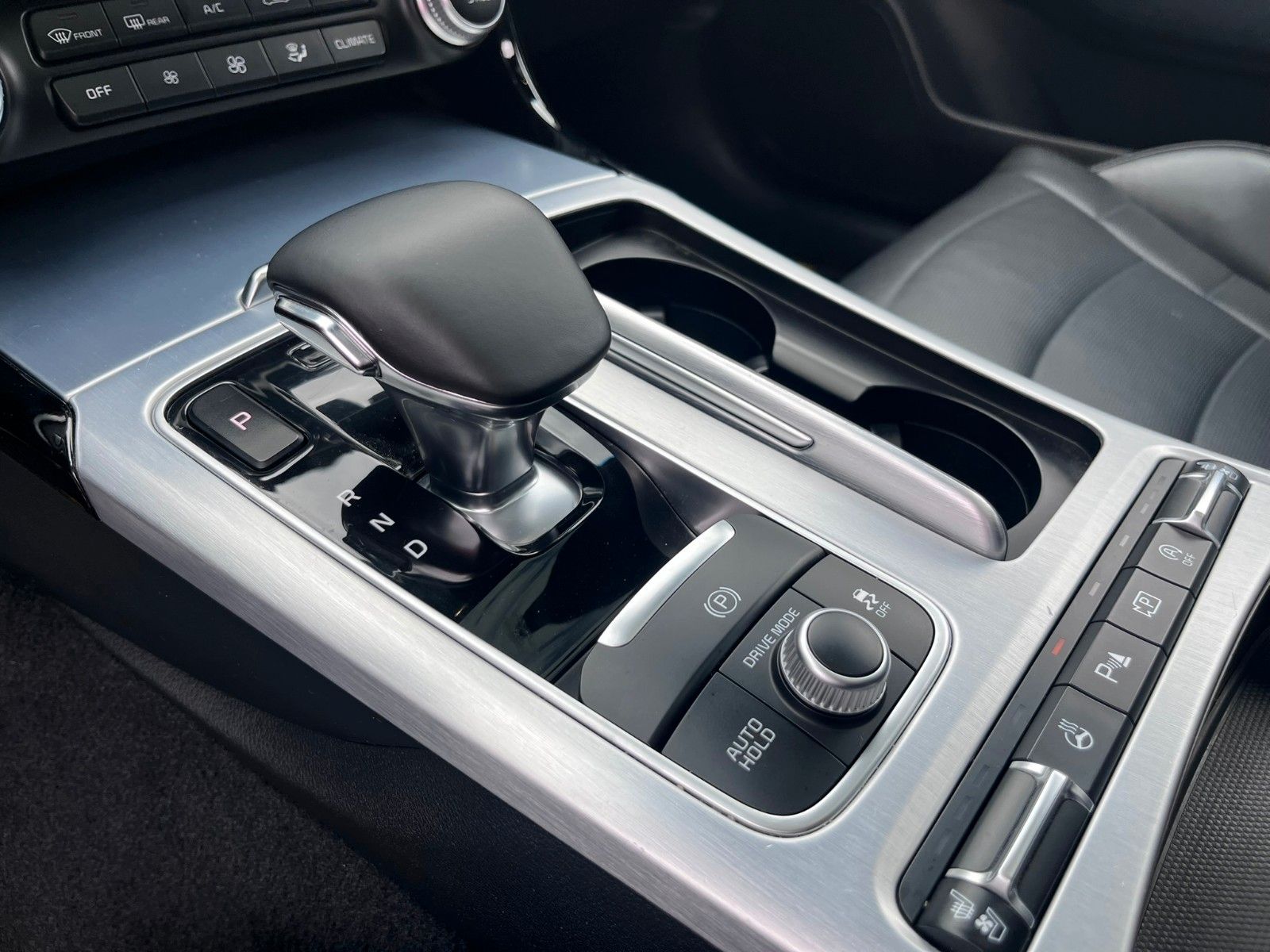 Fahrzeugabbildung Kia Stinger GT 4WD Leder el. Sitze Navi Kamera uvm.