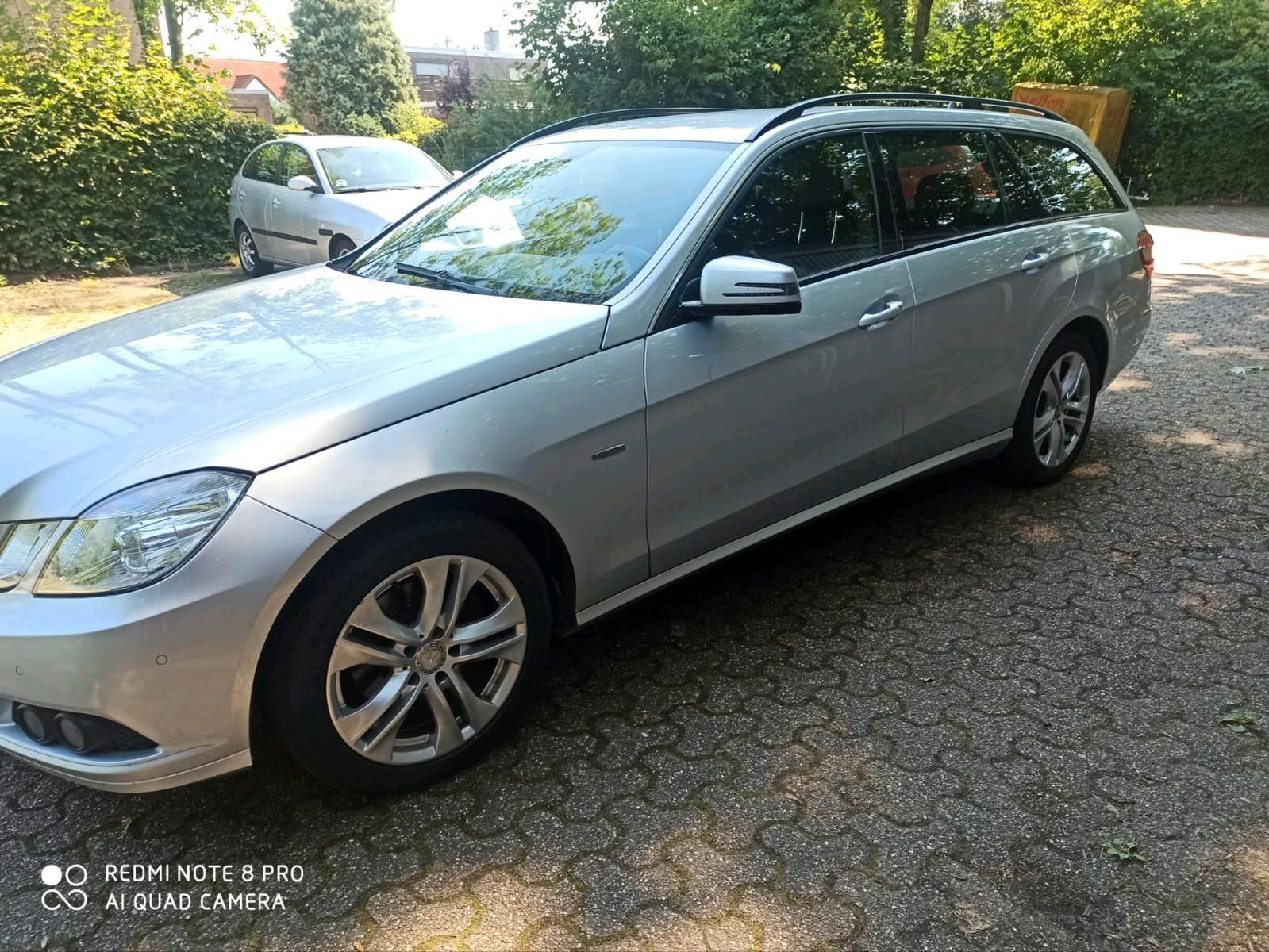 Mercedes-Benz 200 2010 — photo 11
