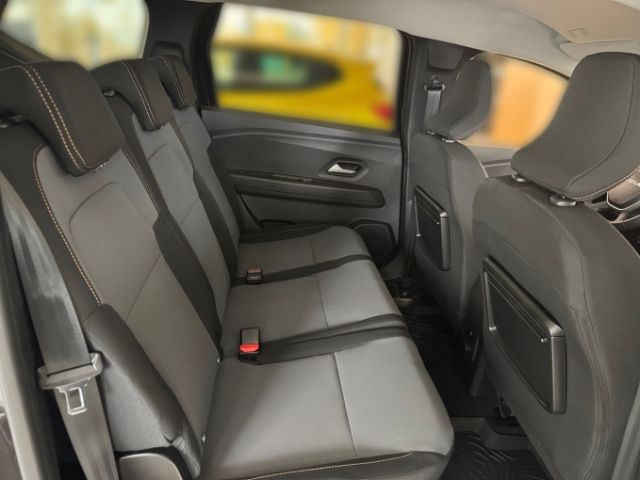 Fahrzeugabbildung Dacia Jogger Extreme 1.0 TCe 110 EU6e 7-Sitzer Navi Ka