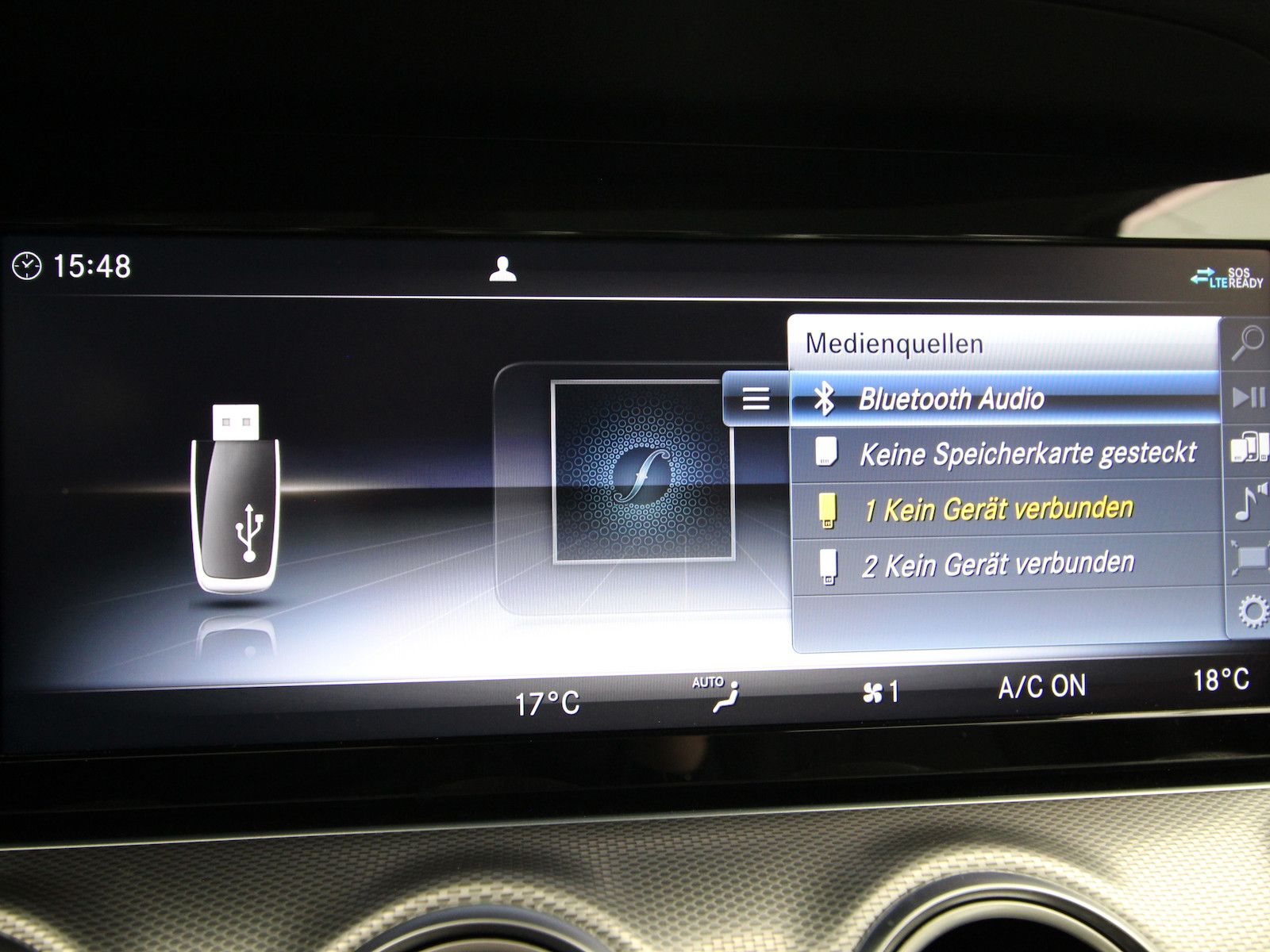 Mercedes-Benz E 220 d Avantgarde NAVI+LED+KAMERA+STANDHEIZUNG foto 16