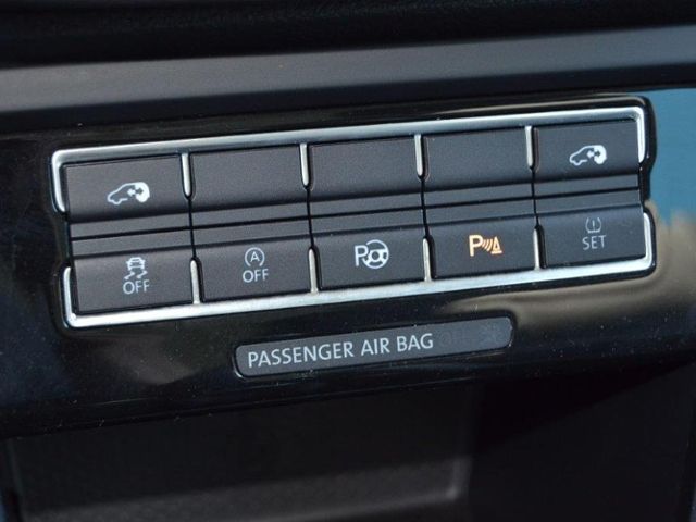 Sharan 2.0 TDI Life XENON/17-ZOLL/GRA/PARK-ASSIS