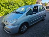 Citroën Xsara Picasso 2.0 16V Exclusive Autom. Exclusive - Citroën Xsara Picasso: 2.0