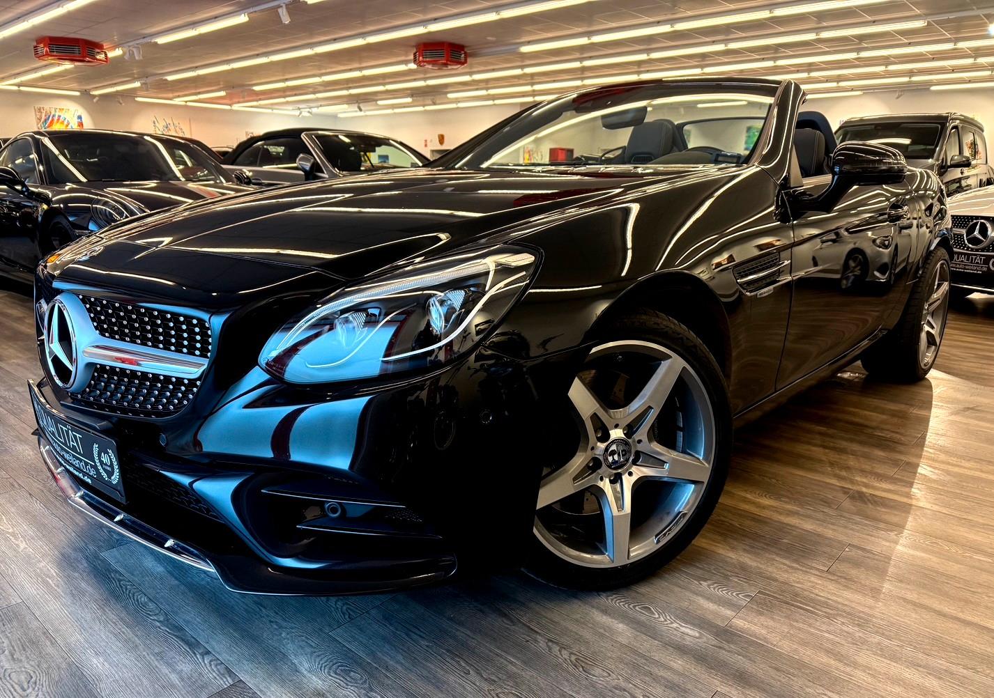 Mercedes-Benz SLC 200 AMG Paket Leder Klima Navi LED Airscarf