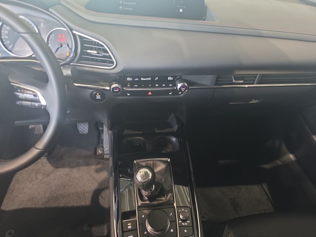 MAZDA CX-30 HOMURA 2.5G 140PS Navi Kamera LED-Licht MAZDA CX-30 HOMURA 2.5G 140PS Navi Kamera LED-Licht