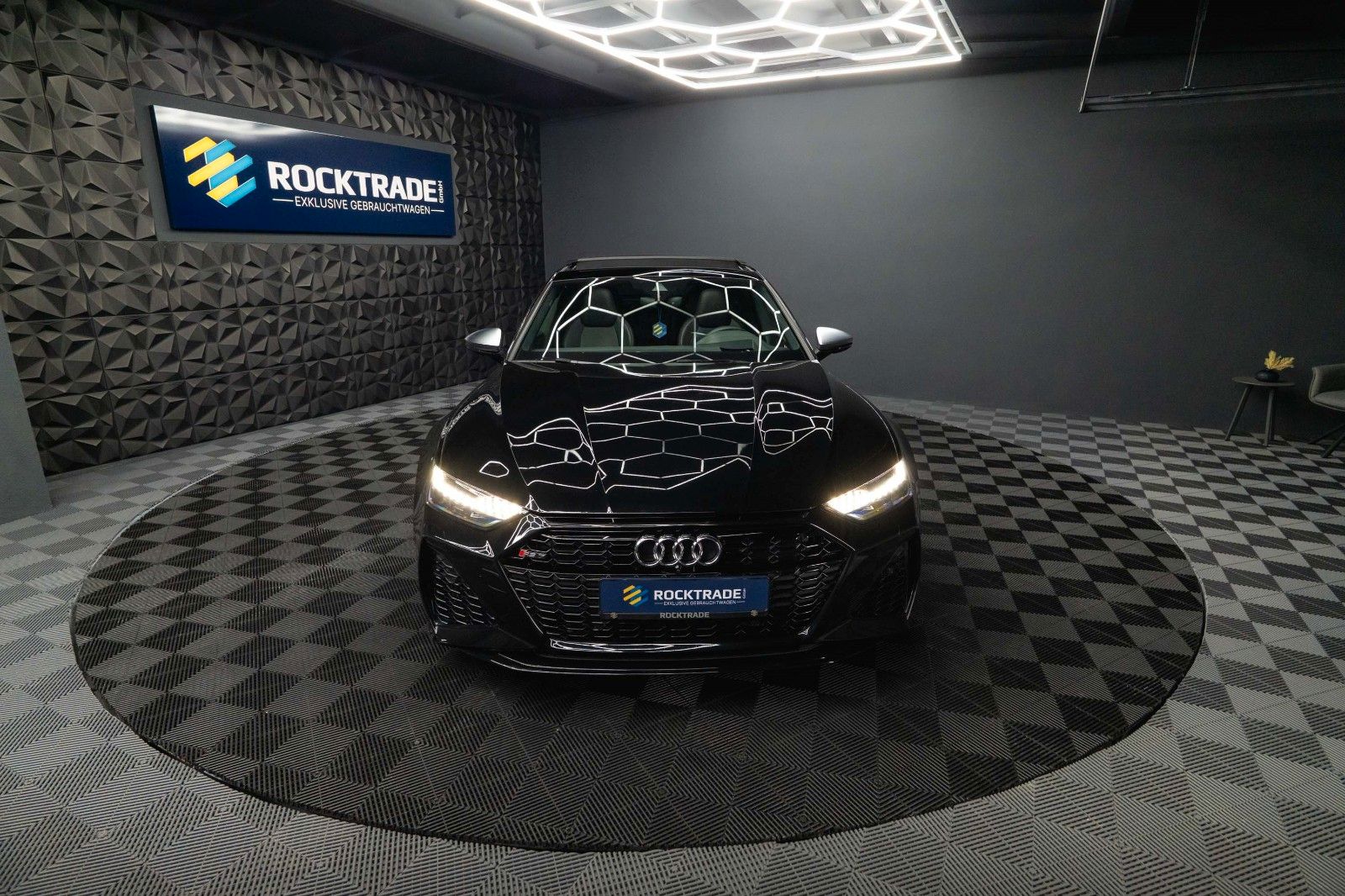 Fahrzeugabbildung Audi RS7 4.0 TFSI quattro | SKY Lounge | Pano | LASER