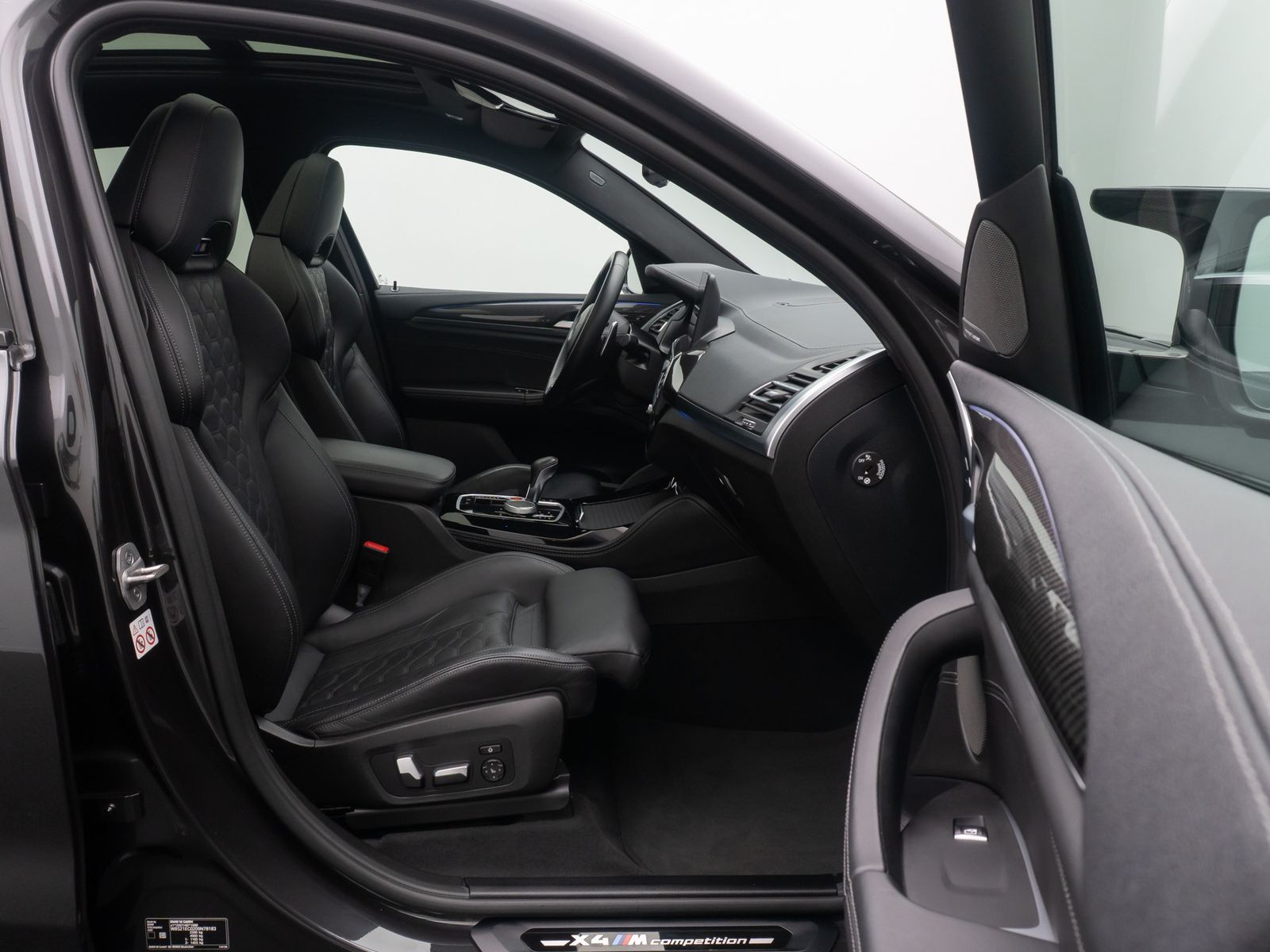 Fahrzeugabbildung BMW X4 M Competition M Driver&acute;s 360&deg;DAB Panorama 21"