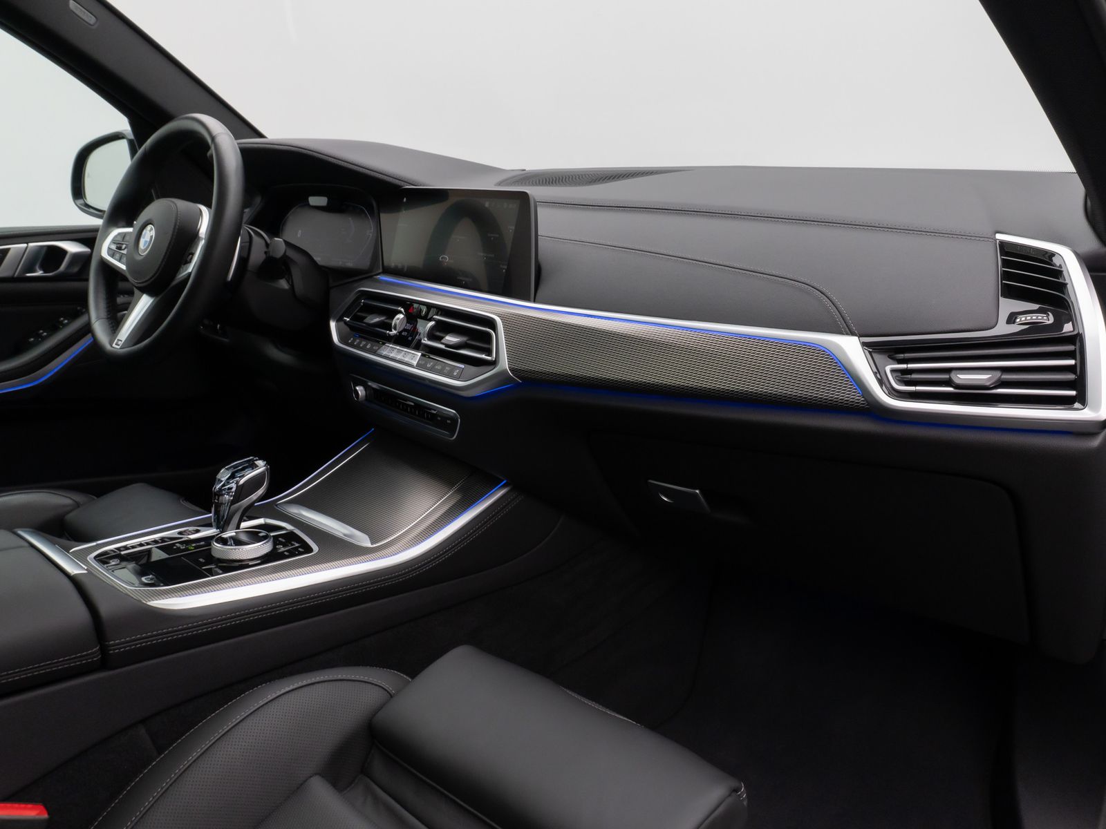 Fahrzeugabbildung BMW X5 xD40d M Sport SkyLounge 360°HUD DAB HiFi 21"