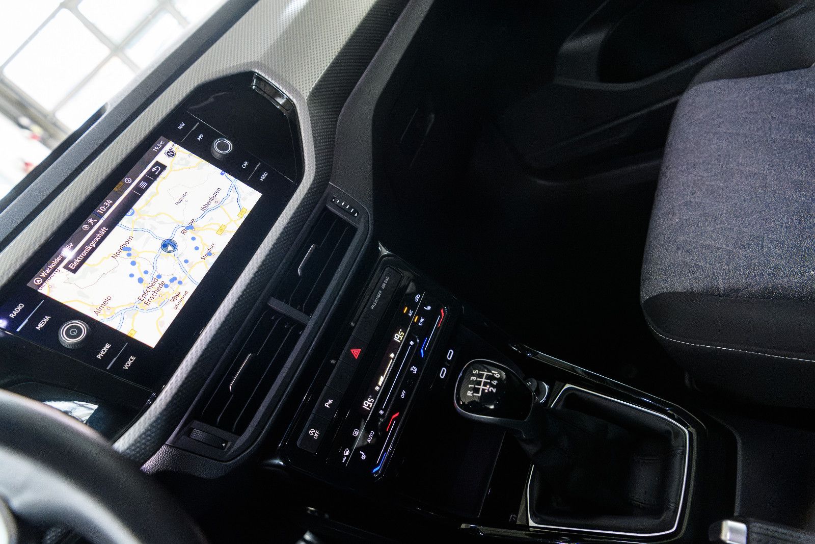 Fahrzeugabbildung Volkswagen T-Cross +SHZ +KAMERA +NAVI +ACC