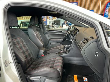 Volkswagen Golf VII Lim. GTI BMT *BiXenon*Navi*ACC*Kamera*