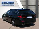 BMW 530 i Touring StandHZG Navi LED El.Heckklappe    - BMW 530 mit Benzin-Antrieb: Kombi