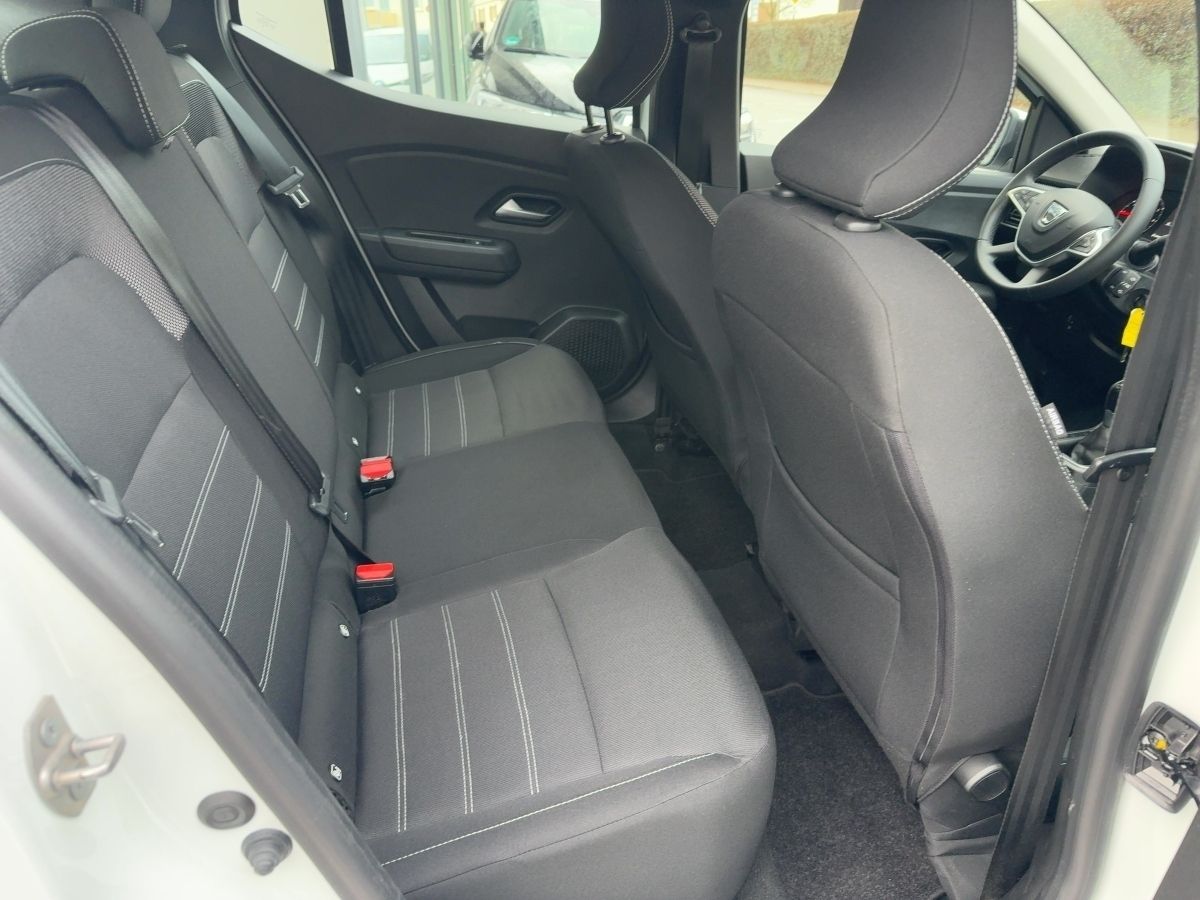 Fahrzeugabbildung Dacia Sandero Comfort TCe 90 Automatik EPH