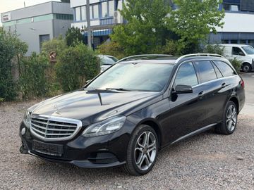 Mercedes E 220 - 1