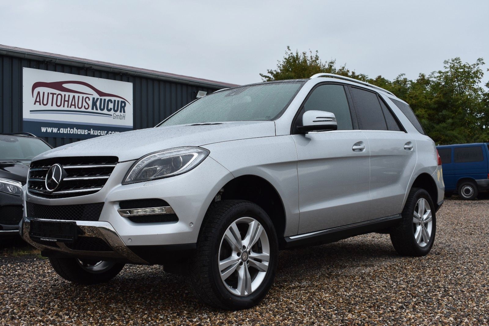 Fahrzeugabbildung Mercedes-Benz ML 350 CDI BlueTec 4Matic AHK/PANO/DISTRONIC