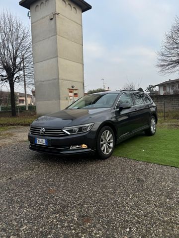 Volkswagen Passat 2.0 TDI SCR DSG Executive BMT