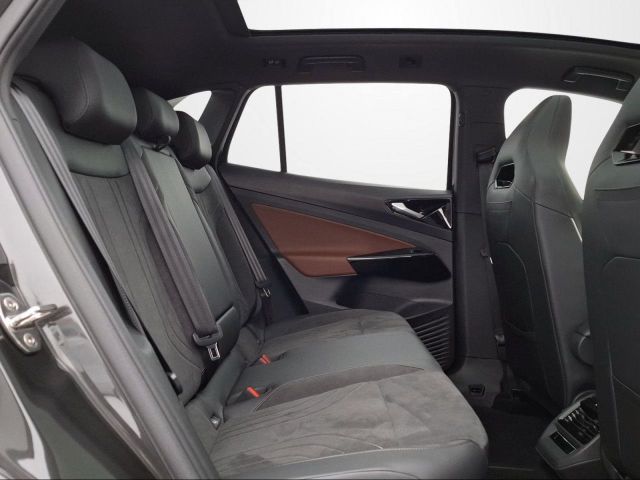 ID.4 PRO PERFORMANCE IQ.LIGHT+APP+NAVI+ACC+360