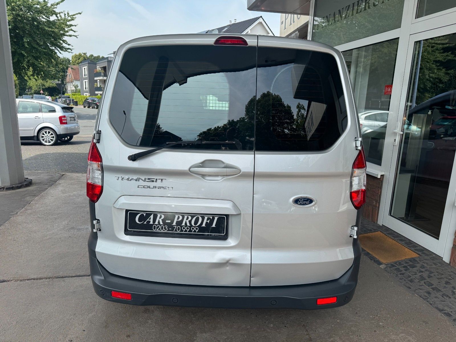 Fahrzeugabbildung Ford Transit Courier Trend Klima/PDC/1.Hd/erst 79 Tk