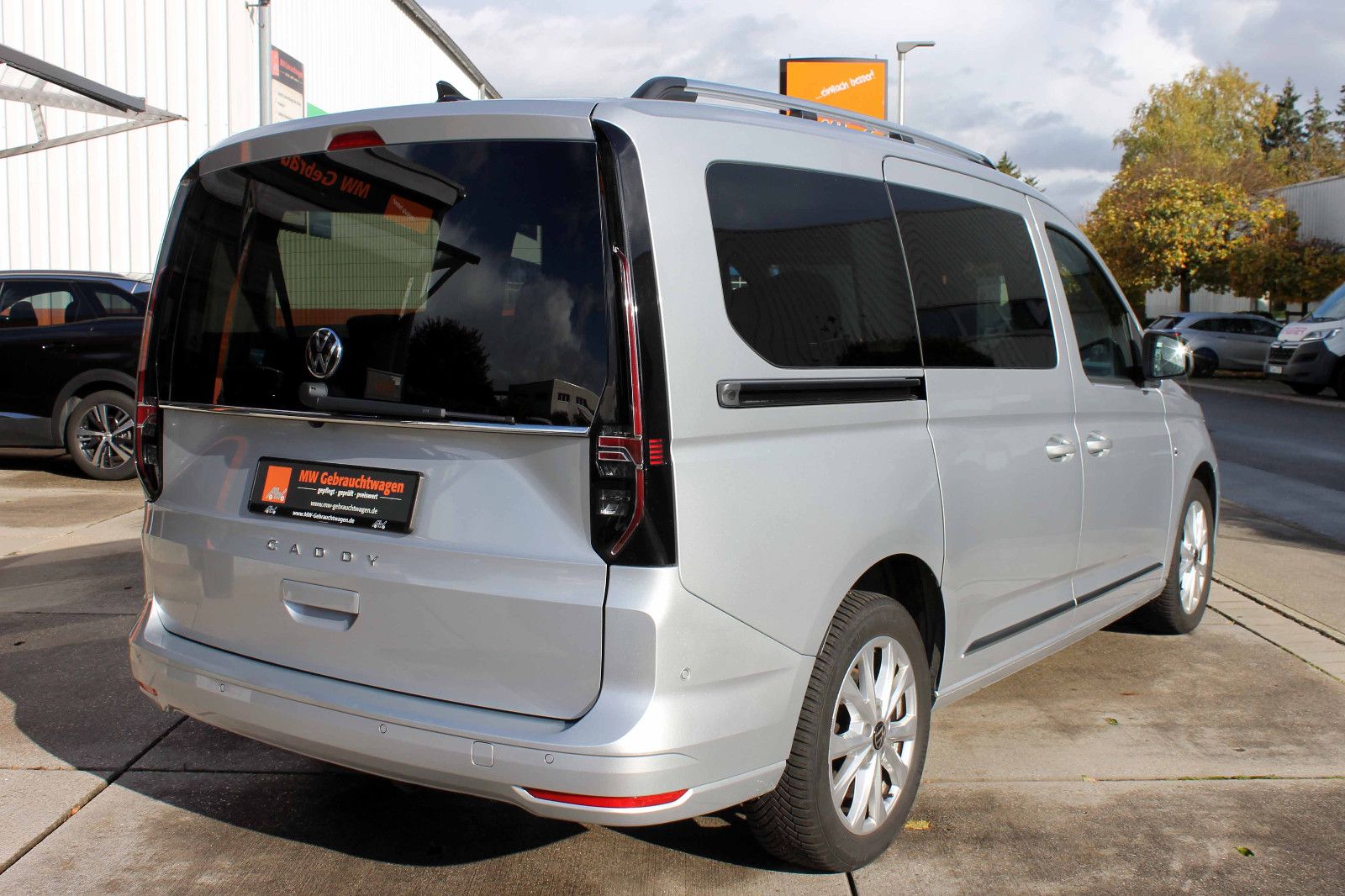 Fahrzeugabbildung Volkswagen Caddy Maxi Style Kombi 7-Stz. DSG ACC KAM AHK