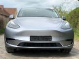 Tesla Model Y Basis RWD*LED*LEDER*1ERH* - Tesla Model Y aus 2023
