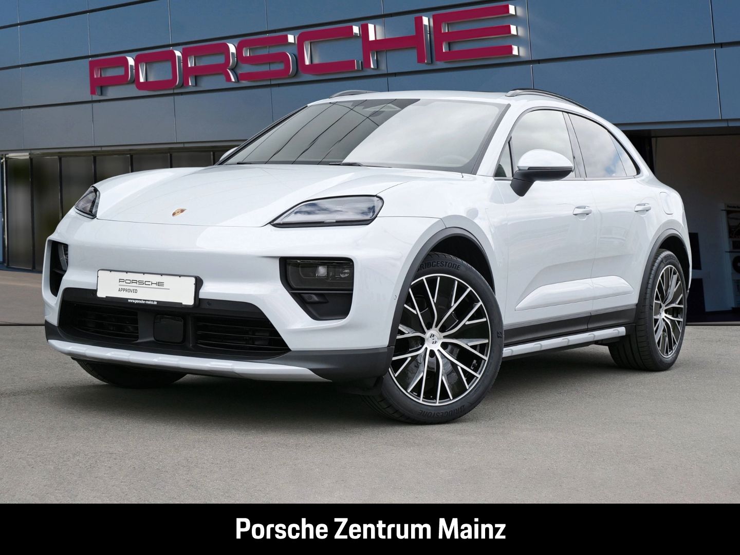Porsche Macan - Bild 1