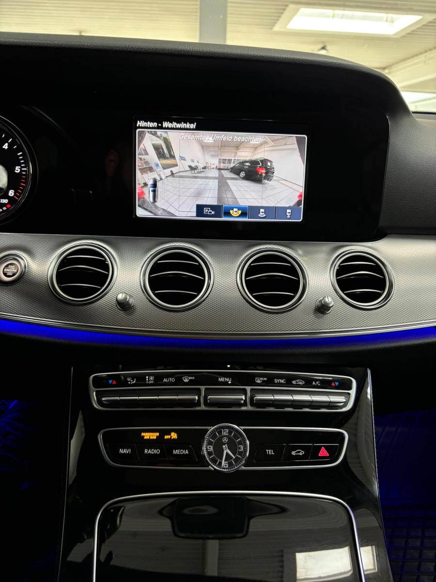 Mercedes-Benz E 220d Automatik,Scheckheft,Burmester,AHK,Navi