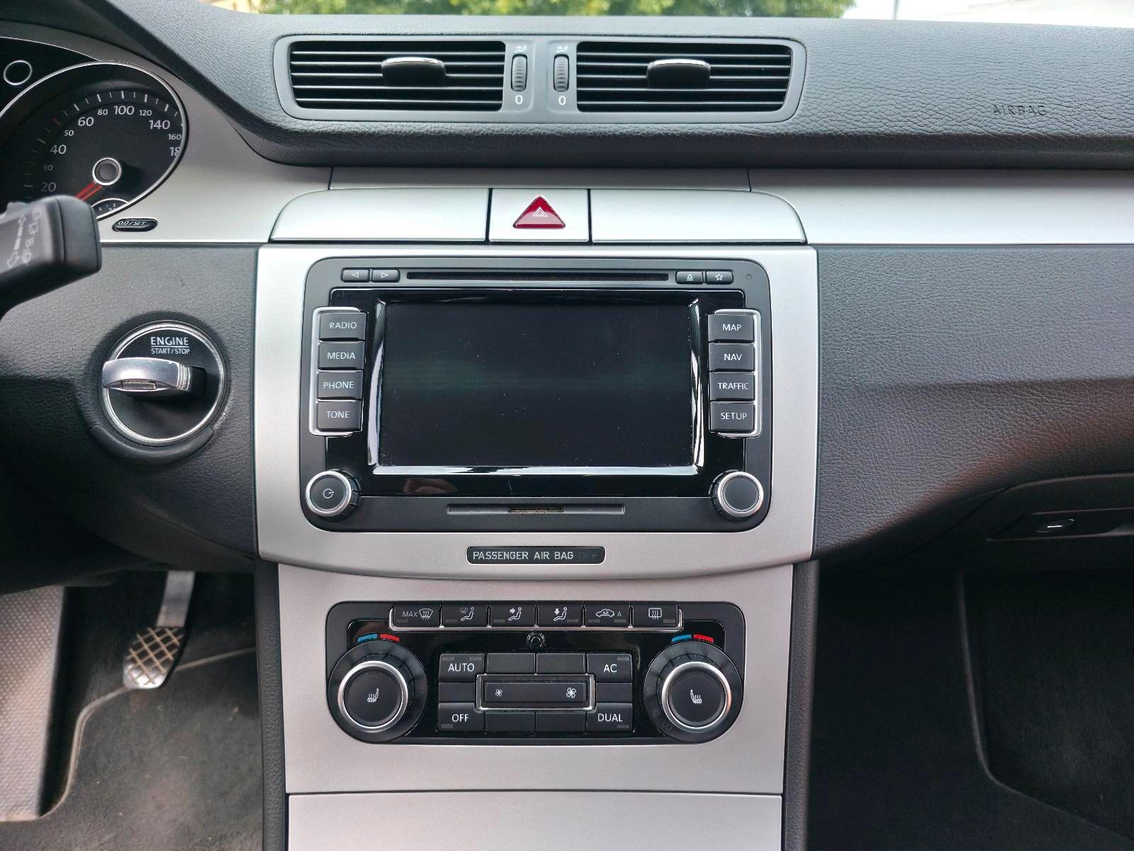 Volkswagen Passat 2010 — photo 11