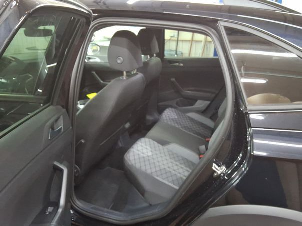 Taigo 1.0 TSI DSG R-LINE KAMERA+SHZ+ACC+IQ.LIGHT