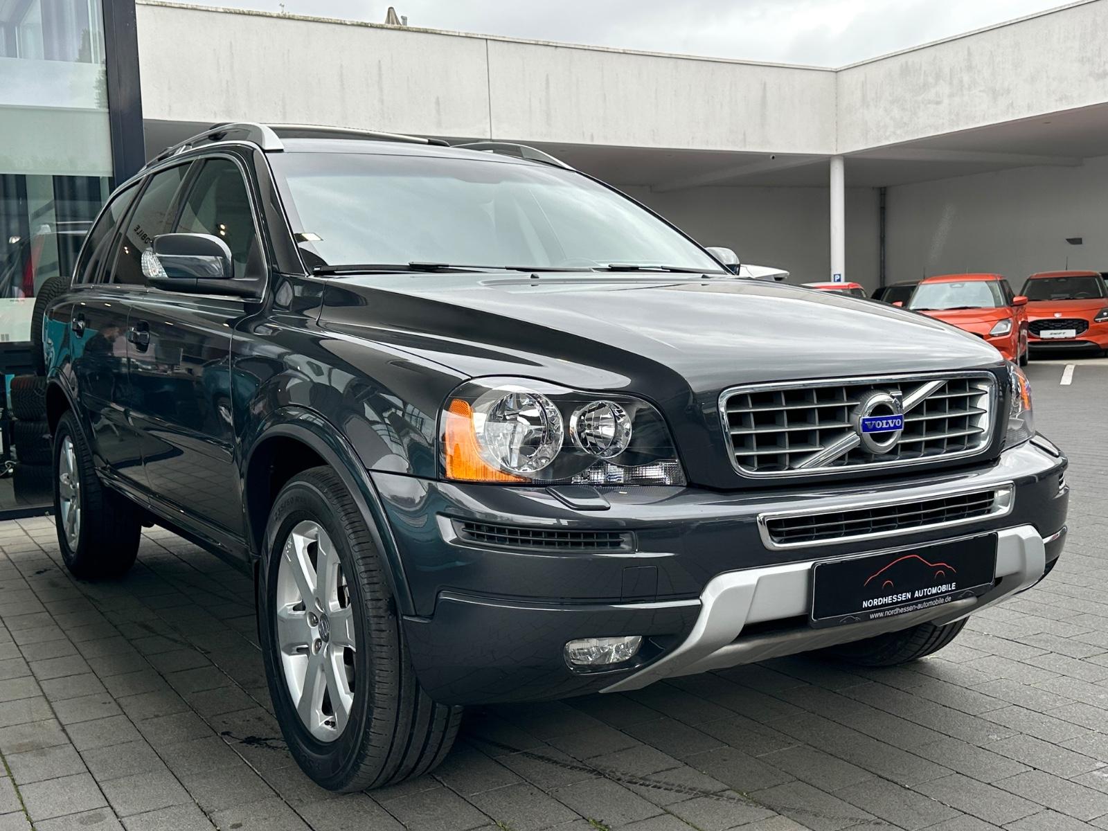 VOLVO XC90 D5 AWD - MOMENTUM - 200 Cv - BVA - BLUETOOTH - RÉGULATEUR DE VITESSE - 7 Places