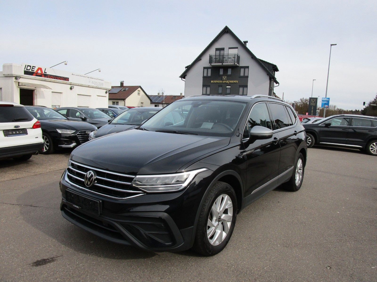 VW Tiguan 2.0 TDI Allspace Life*LED*NAVI*AHK*KAMERA