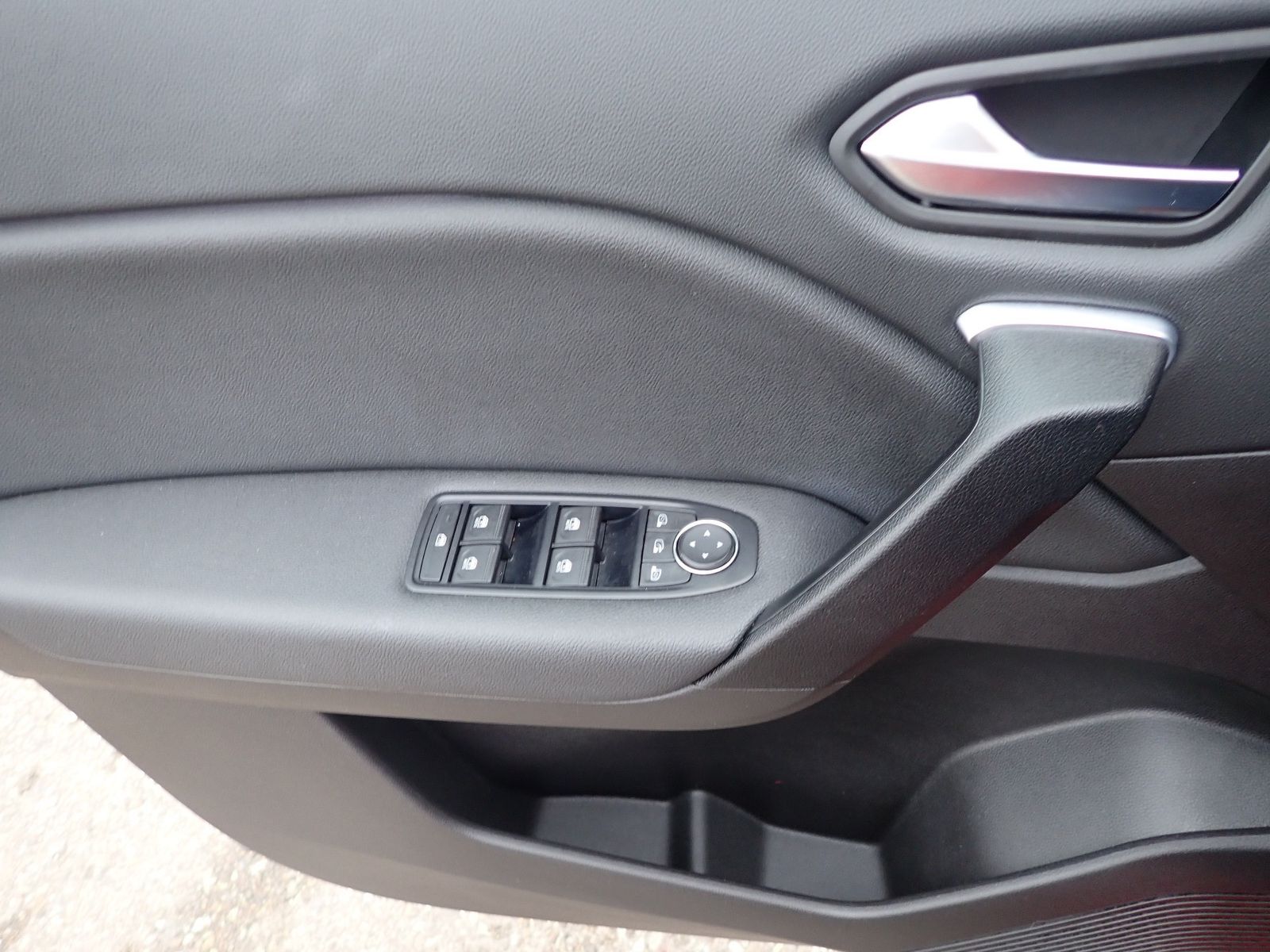 Fahrzeugabbildung Renault Captur Intens TCe 140 EDC